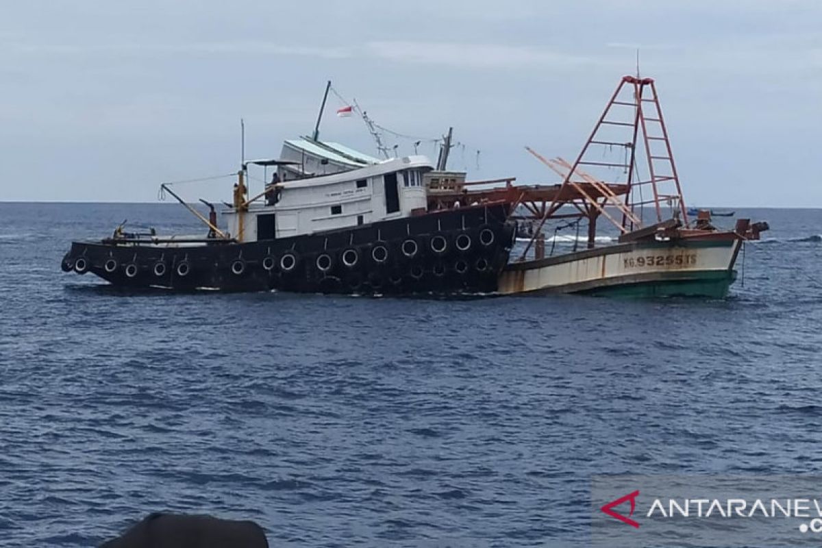 KKP-Kejaksaan tenggelamkan empat kapal ikan berbendera Vietnam di Kalbar