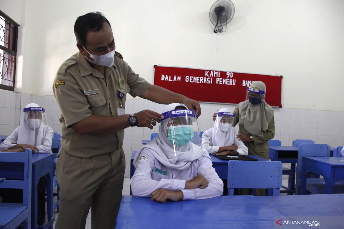 Sisi teknis dan psikologis siswa serta pengajar harus dipersiapkan matang