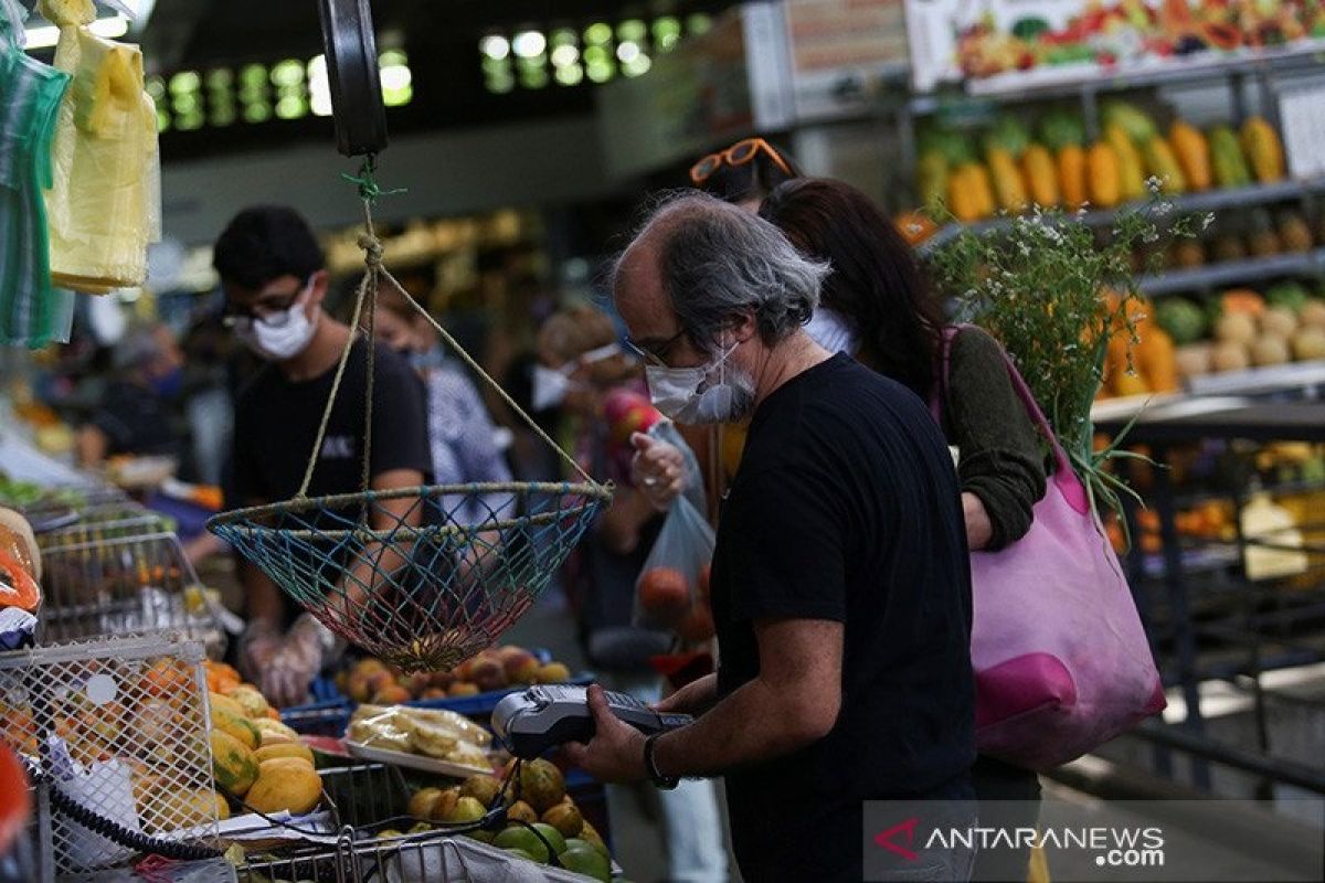 Venezuela telah batasi pembayaran asuransi COVID-19 saat kasus meningkat