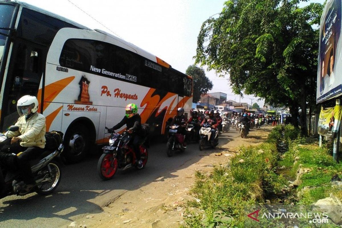 Ketua Banggar DPR Said Abdullah minta pemerintah kaji kembali kebijakan larangan mudik