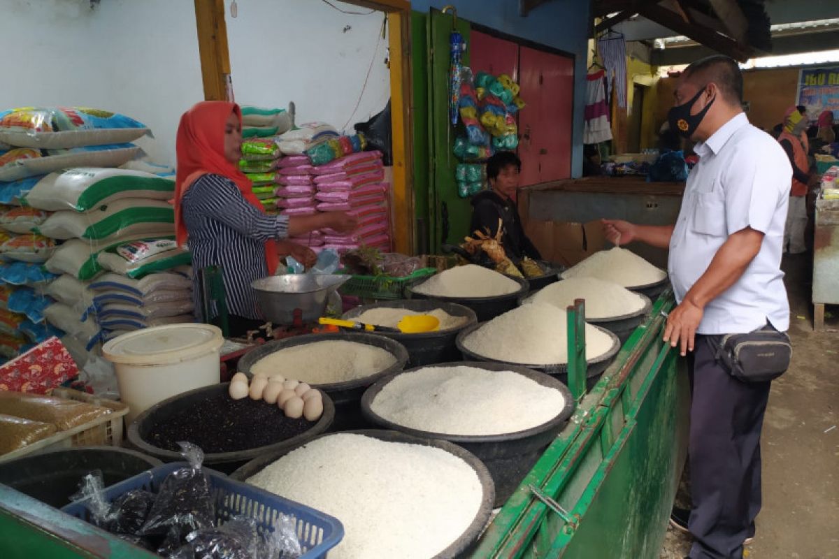 Jelang Ramadhan, Polsek Alas monitoring harga kebutuhan pokok