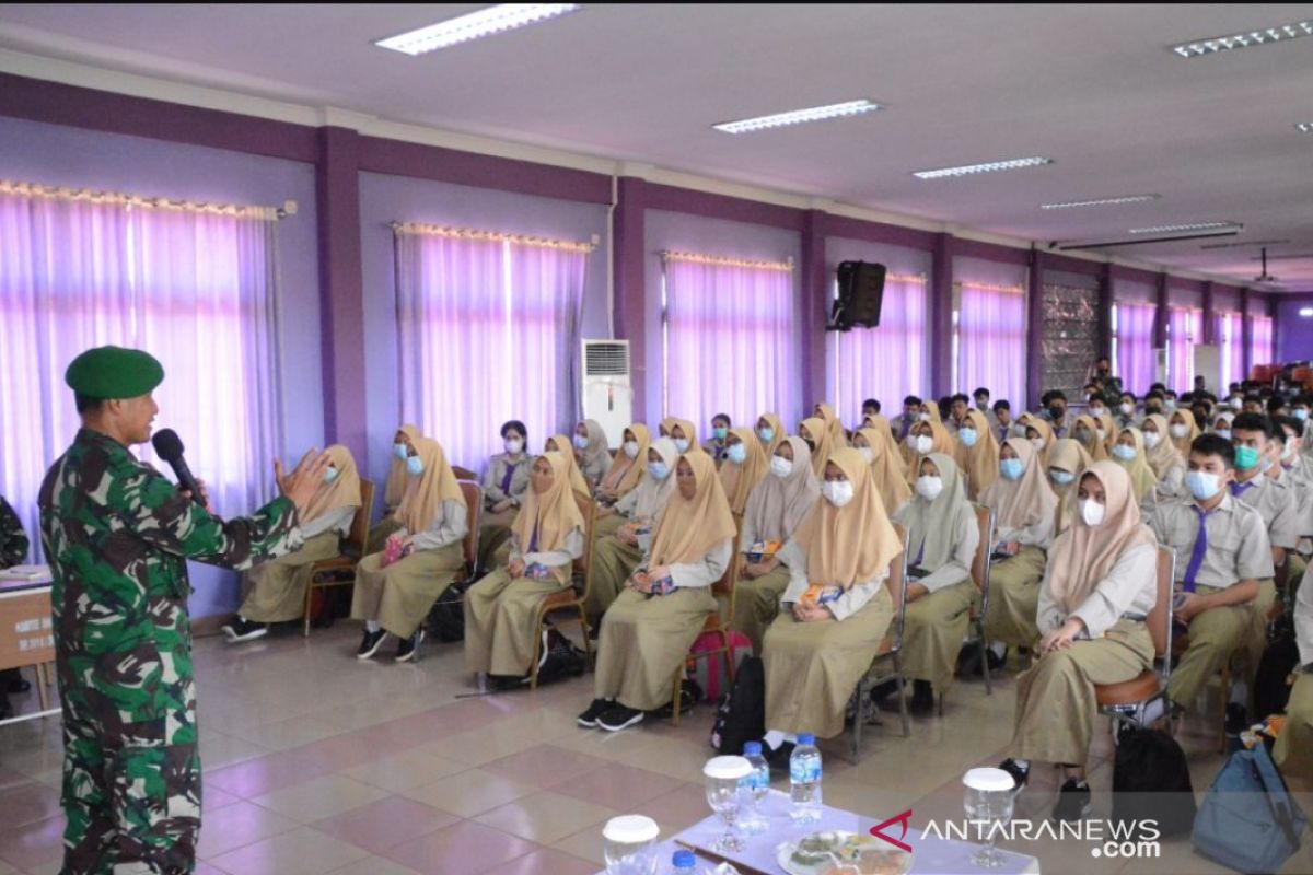 Danrem 031/WB berikan pemahaman pencegahan radikalisme di sekolah