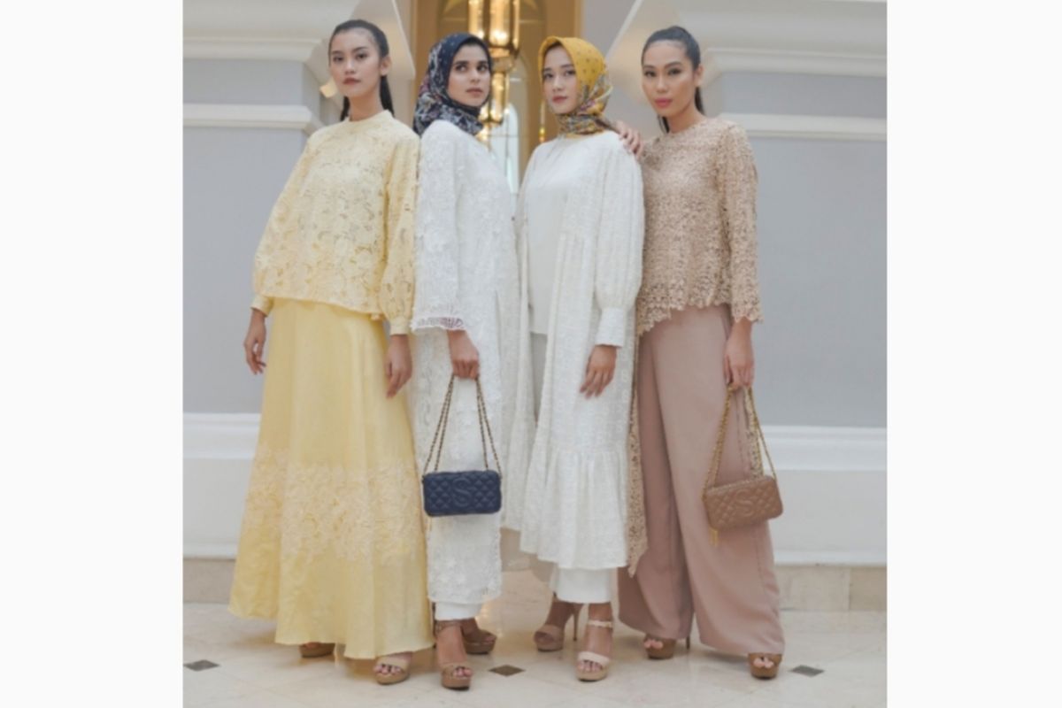 Warna baju untuk momen buka puasa, simak pilihannya