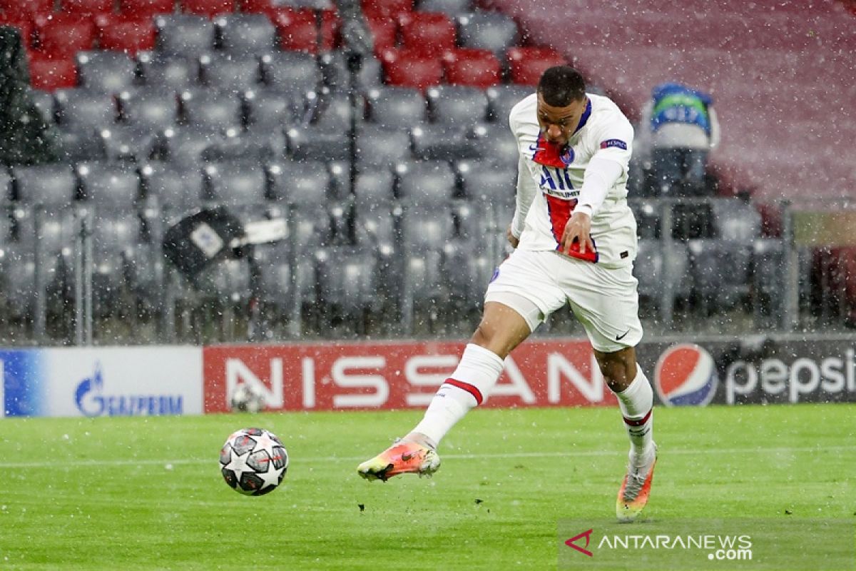 Mbappe ketagihan jebol gawang Manuel Neuer