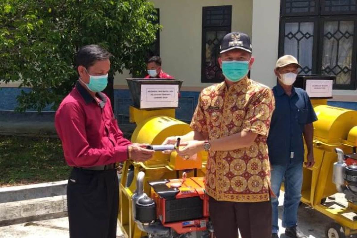 Bupati Gumas ajak milenial jadi petani modern