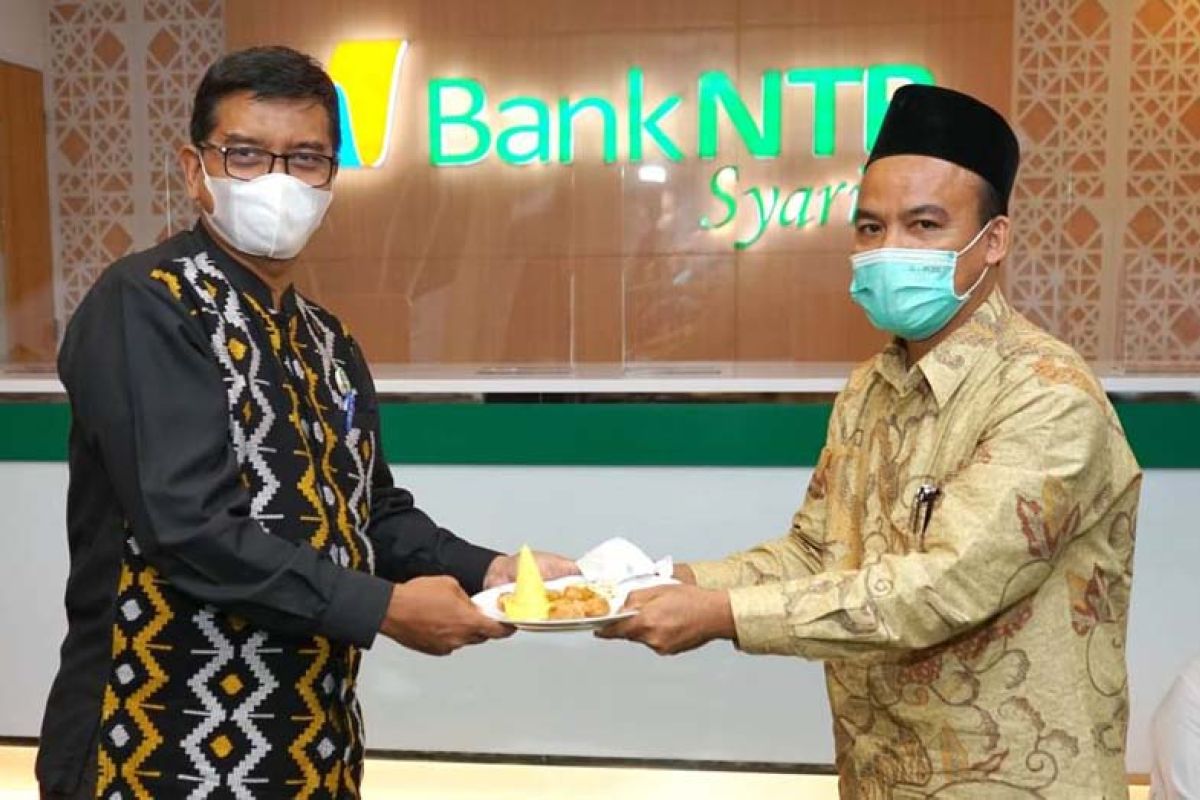 Bank NTB Syariah resmikan gedung KCP Cakranegara yang sudah direvitalisasi