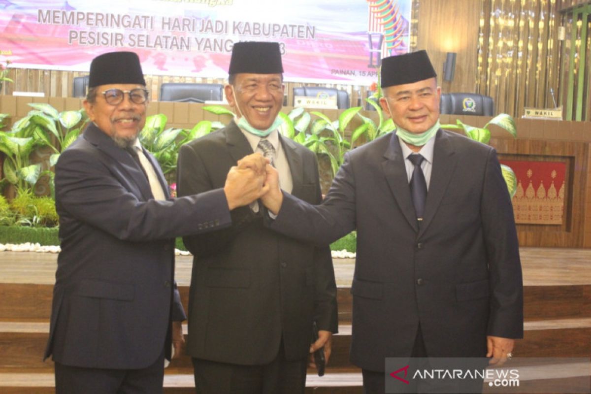 DB dan NA Hadiri Peringatan Hari Jadi Pesisir Selatan