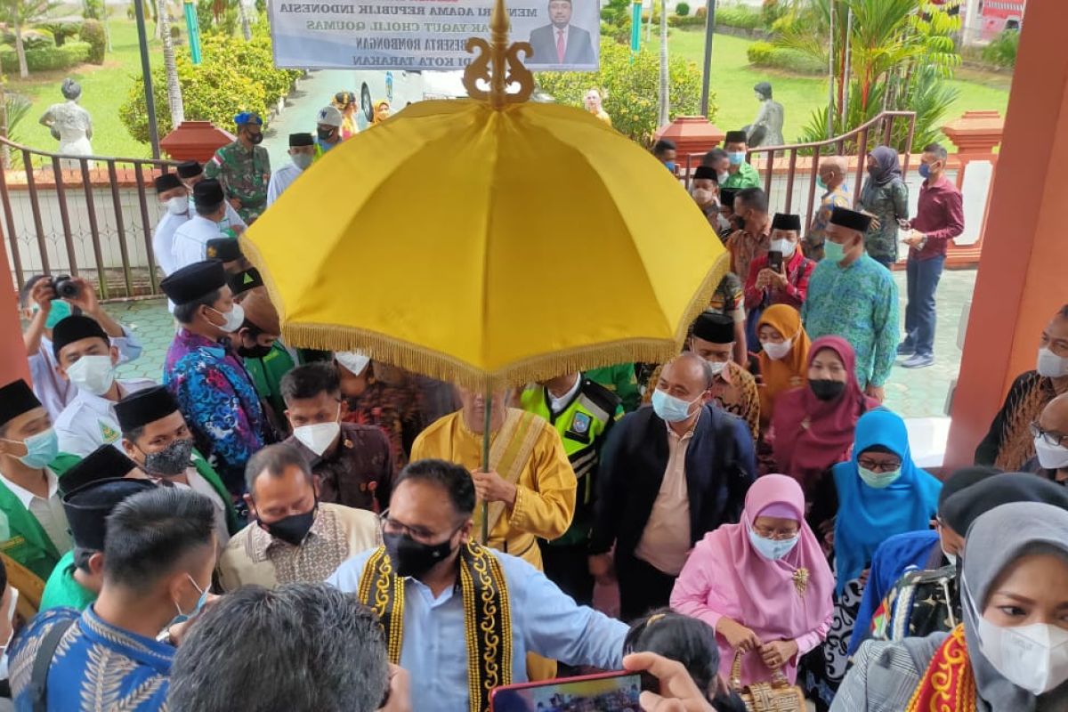 Kapolda Kaltara Jemput Menag Yaqut Cholil Qoumas di Tarakan