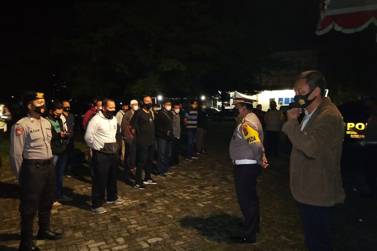 Polres Lobar razia petasan dan kembang api tanpa izin