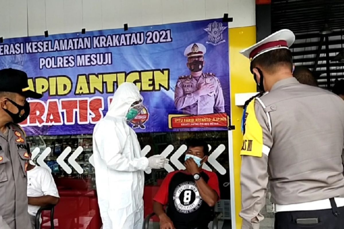 Polres Mesuji  gelar rapid test antigen secara gratis