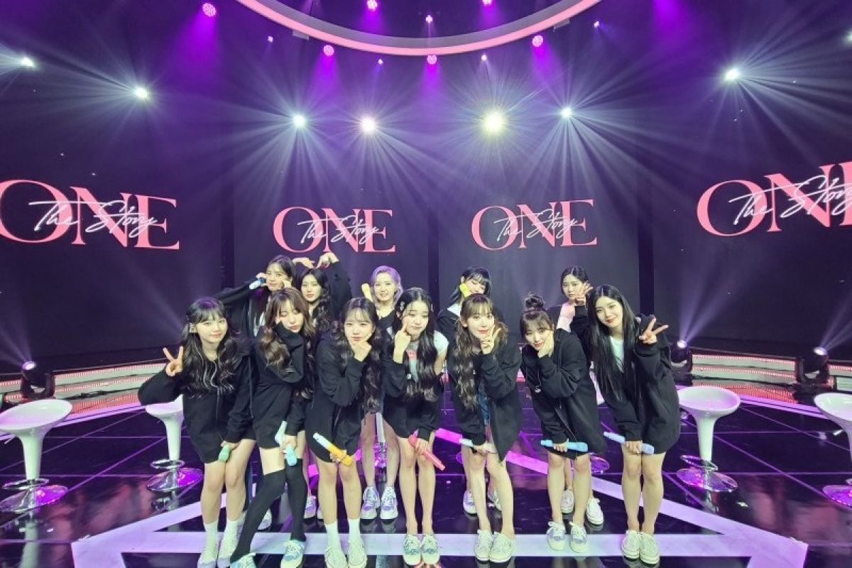 Kontrak segera berakhir, grup idola K-pop IZ*ONE siapkan lagu emosional