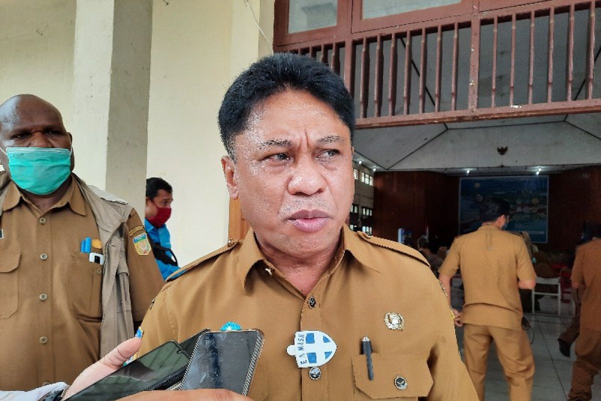 Disdik Papua klaim 4.000 guru sudah divaksin COVID-19