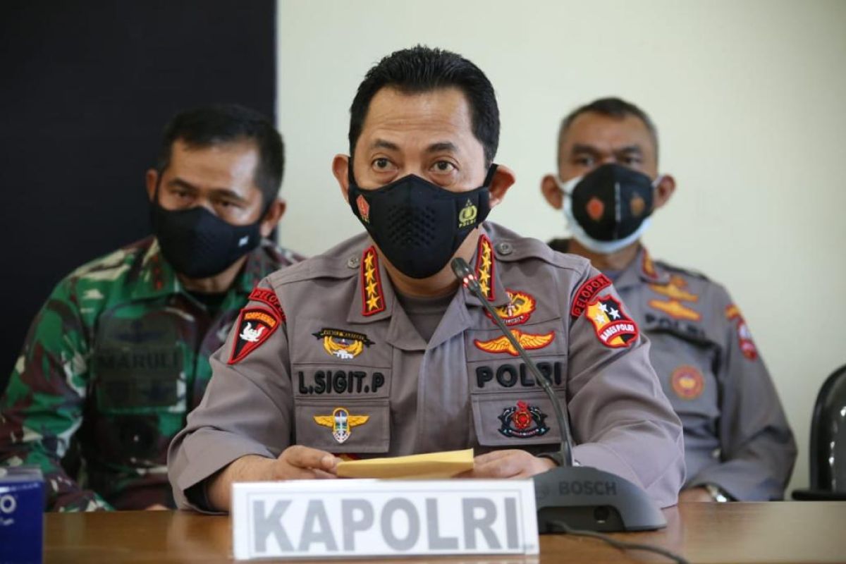 Polri turunkan 4 kapal guna bantu pencarian KRI Nanggala-402