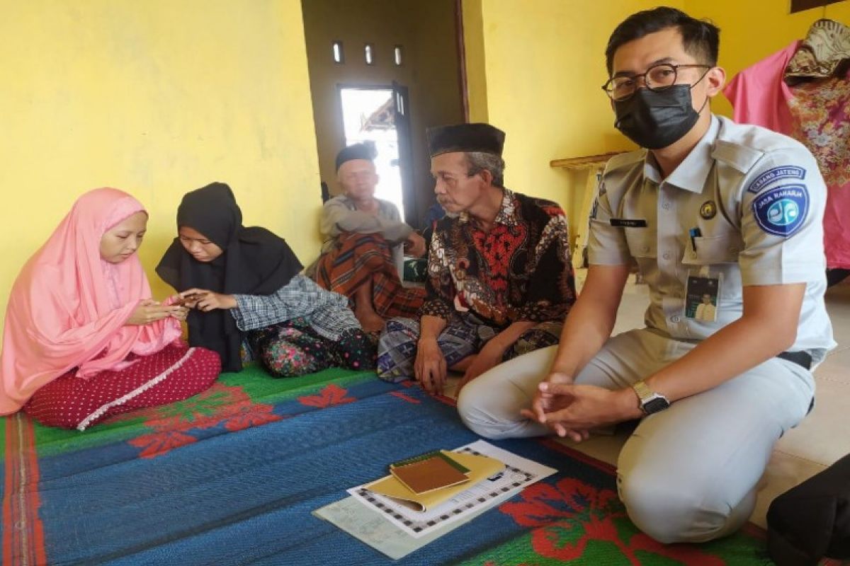 Jasa Raharja Pekalongan serahkan santunan 3 korban kecelakaan