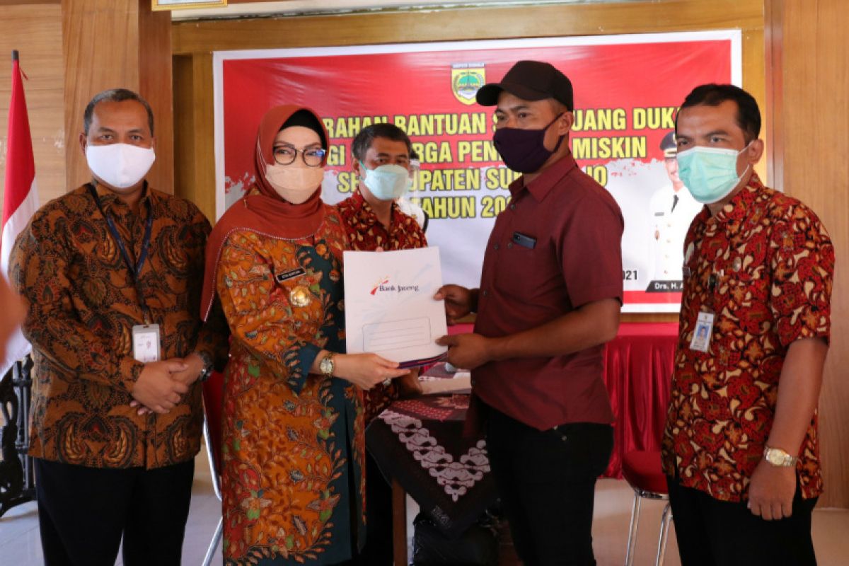 Bank Jateng serahkan uang duka Pemkab Sukoharjo total Rp2 miliar