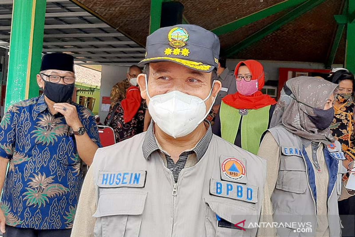 Puluhan orang jamaah salat tarawih di Banyumas terjangkit COVID-19