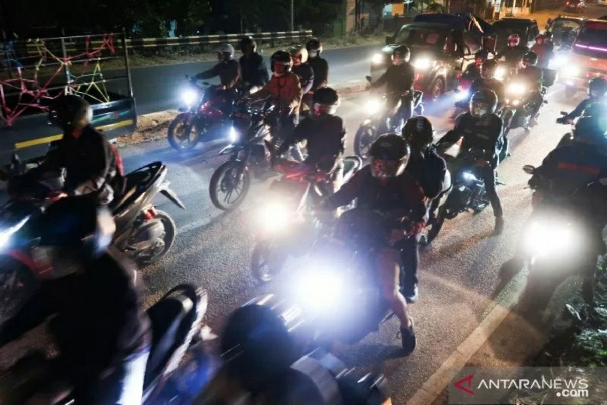 Dua hari sebelum penyekatan, pemudik sepeda motor padati jalur Pantura