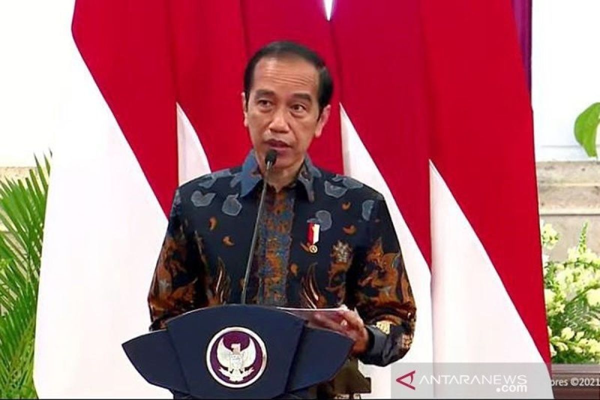 Presiden Joko Widodo ingatkan RI harus dapat manfaat dari ekonomi hijau dan biru