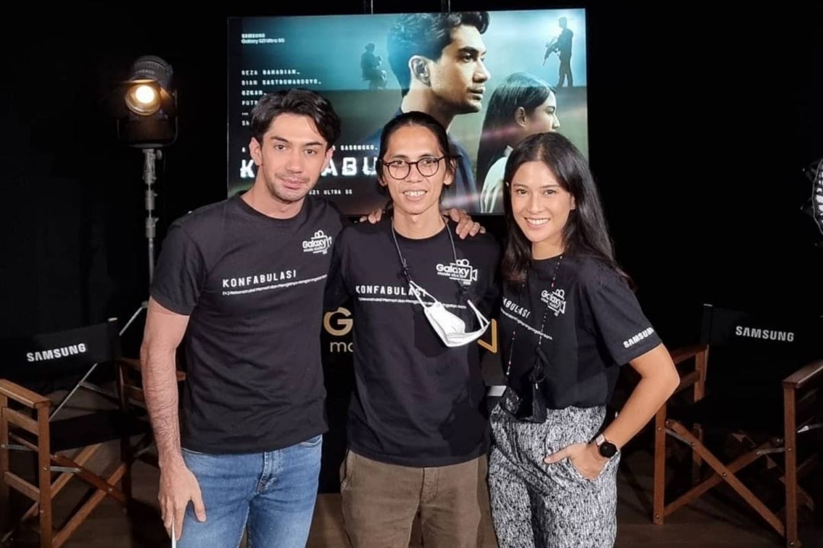 Ternyata Dian Sastro dan Reza Rahadian syuting film hanya gunakan ponsel