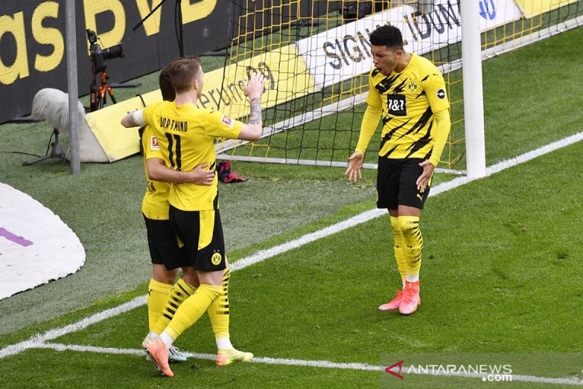 Dortmund tundukkan Leipzig 3-2