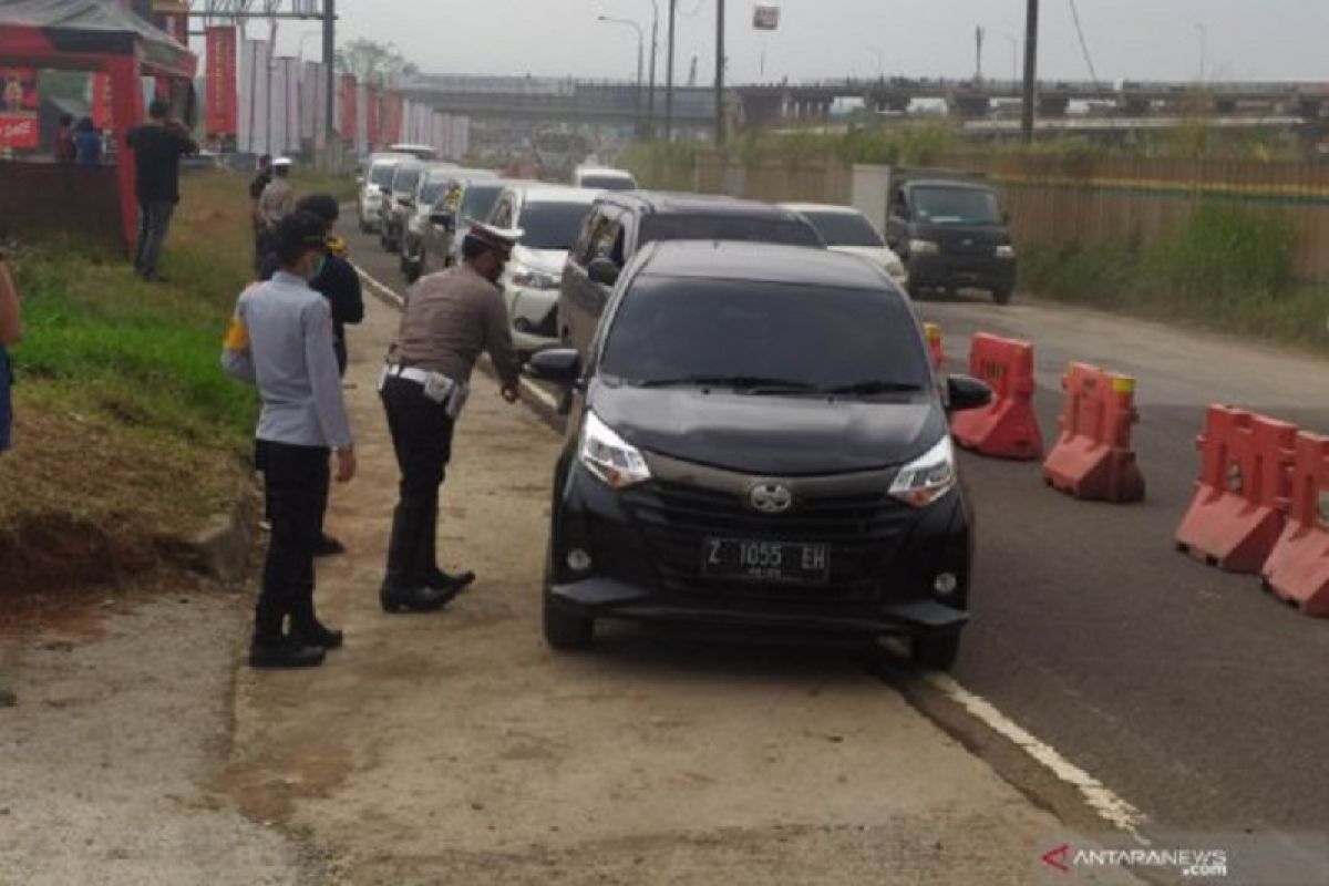 Polisi telah putar balik sebanyak 836 kendaraan pemudik di Kabupaten Bandung