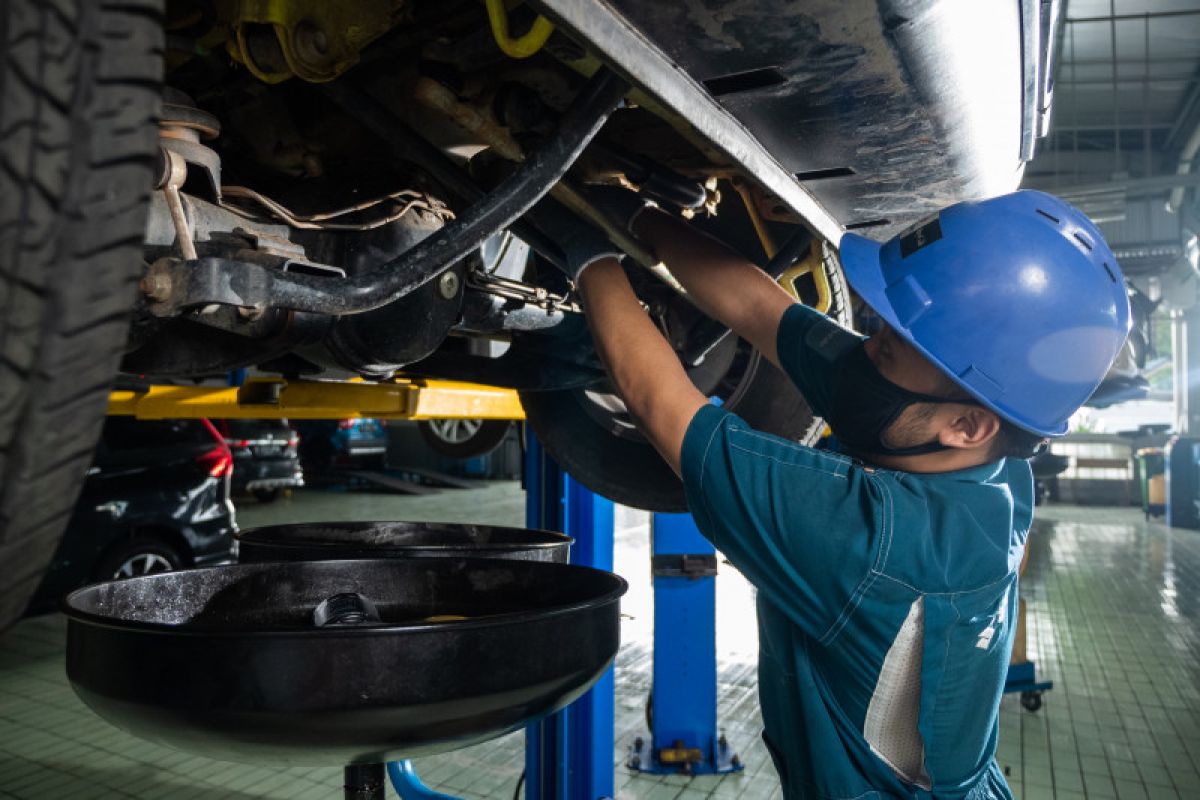 Kiat periksa kaki-kaki mobil sambil isi libur Lebaran