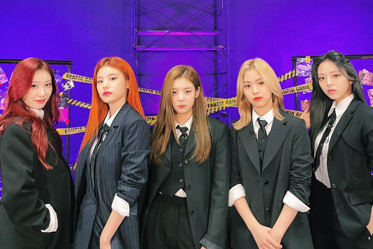 ITZY debut di Billboard 200 dengan mini album 'Guess Who'