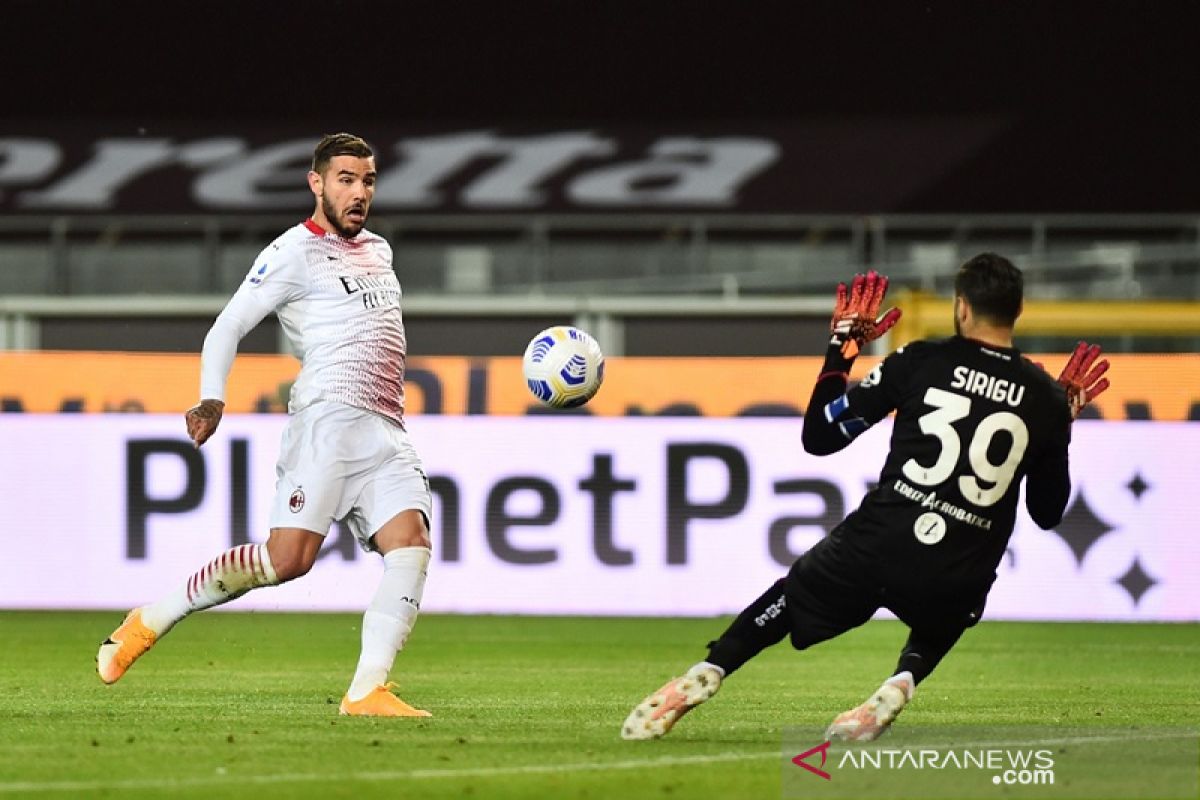 Stefano Pioli puji Hernandez setinggi langit saat Milan gilas Torino