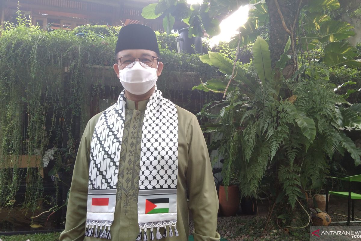 Anies Shalat Id gunakan sorban Palestina