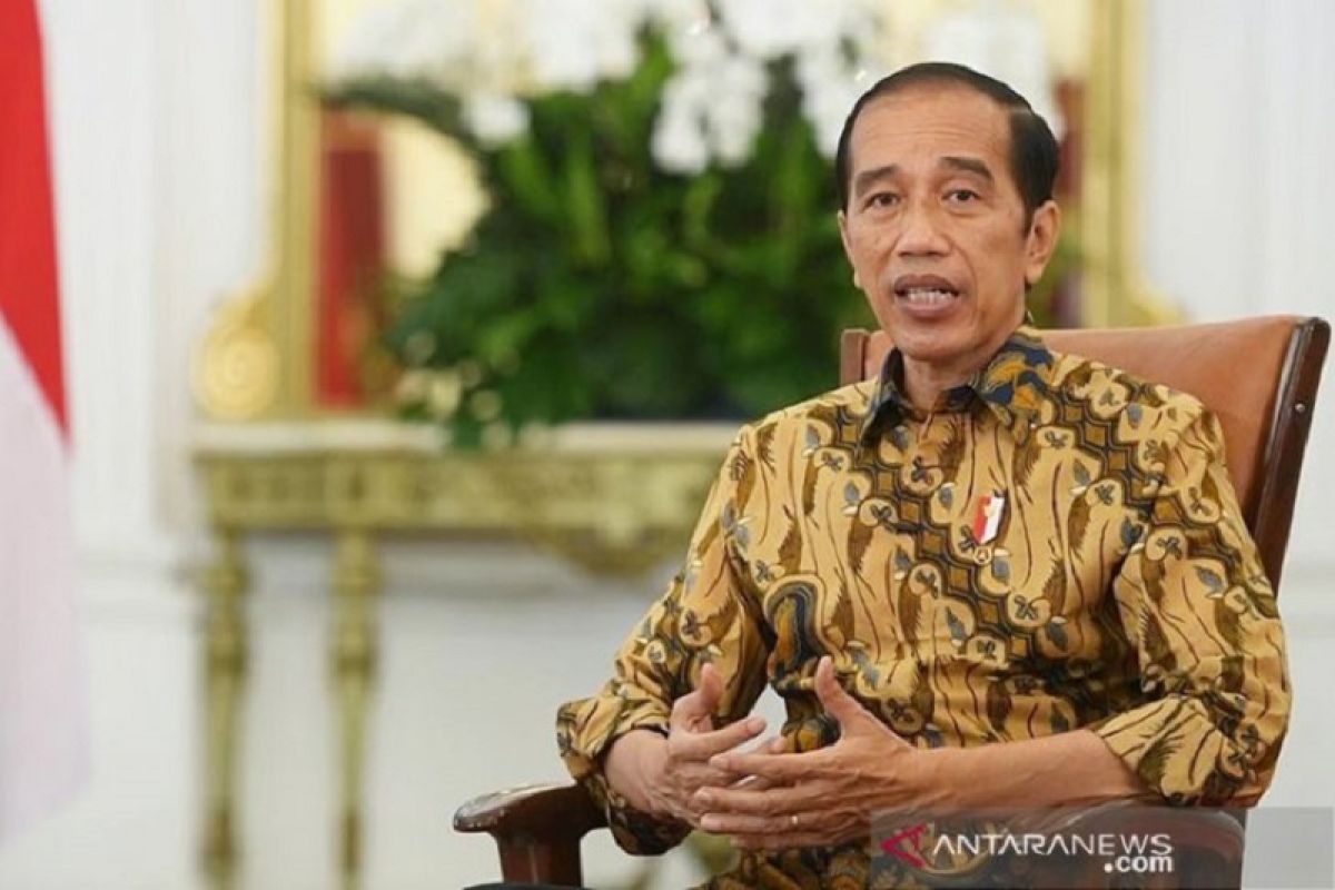 Presiden Joko Widodo tinjau vaksinasi dan proyek kereta cepat Jakarta-Bandung