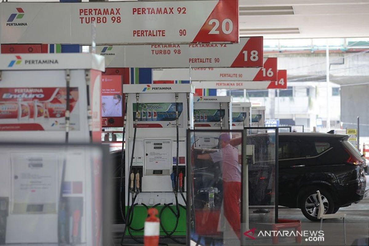 Harga minyak dunia terus  naik, BBM Pertamina dinilai masih kompetitif