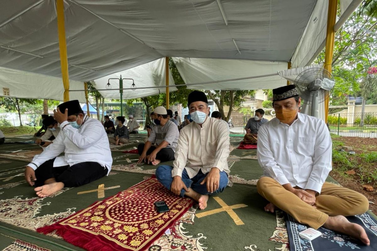 Shalat Jumat di Tenda Masjid At Tabayyun, Dwiki Dharmawan: Serasa di Arafah