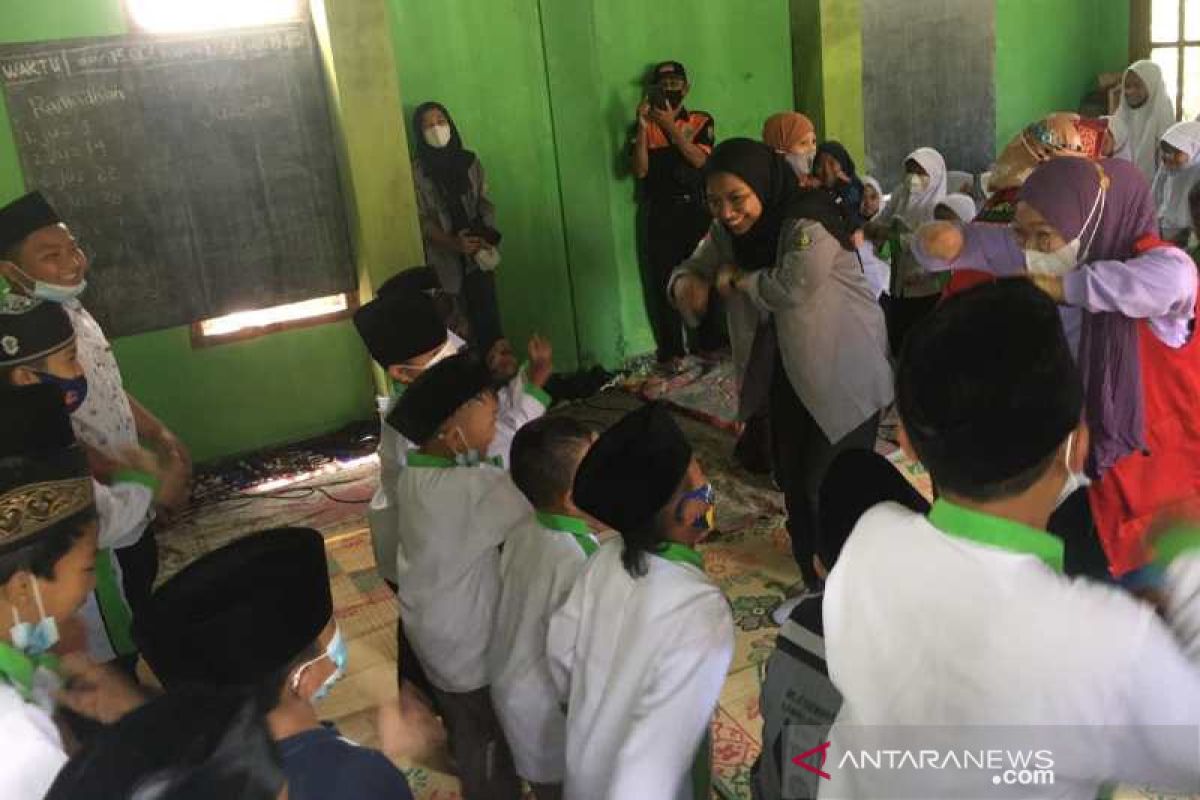 Pemkab lakukan "trauma healing" warga Bejen Temanggung