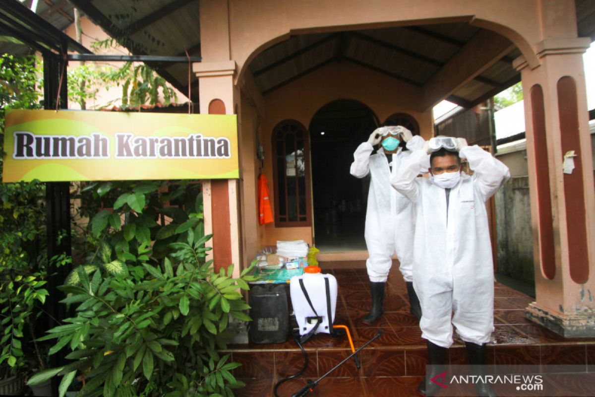 Jadikan karantina mandiri kebiasaan setelah bepergian