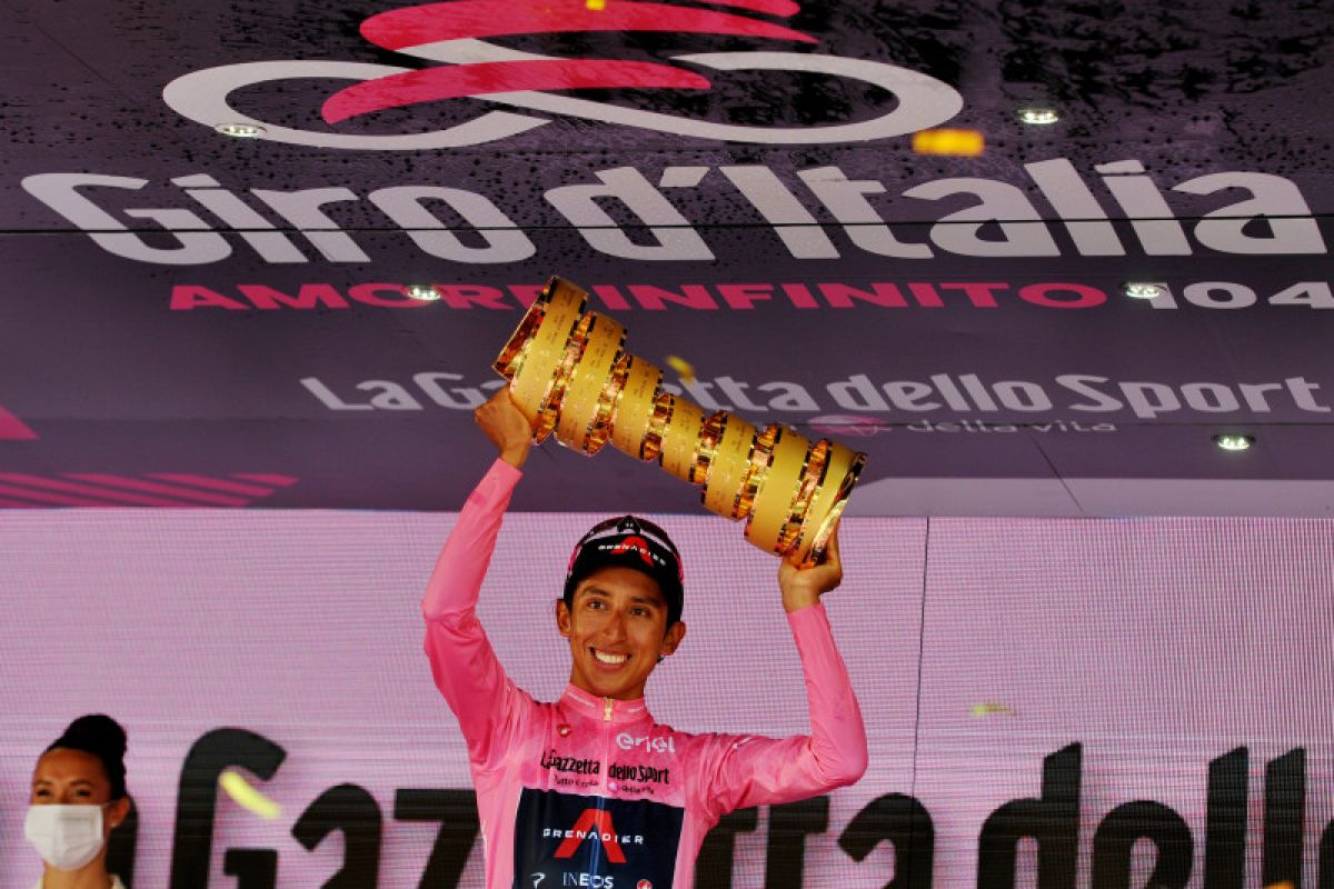 Egan Bernal menjuarai Giro d'Italia