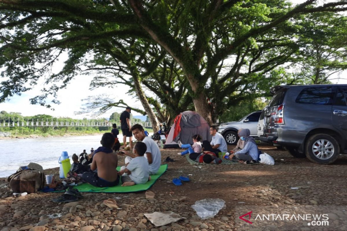 Objek Wisata Tubohan Kabupaten OKU ramai dikunjungi wisatawan