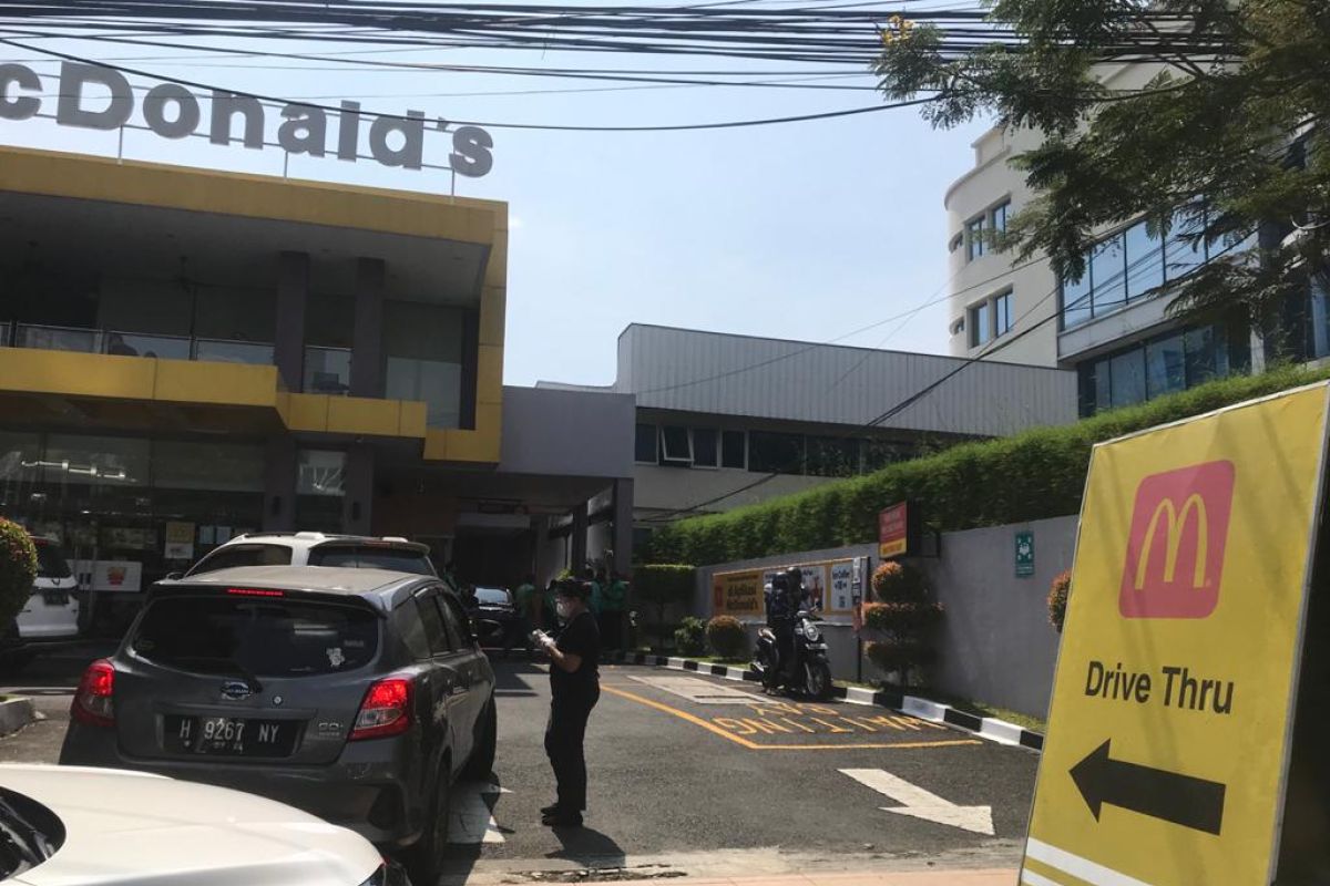 Lima resto McDonald's di Semarang ditutup karena kerumunan pembeli