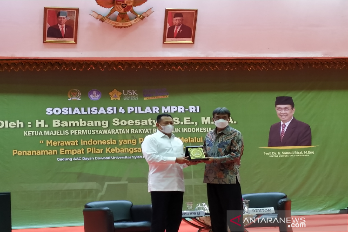 Ketua MPR Bamsoet apresiasi USK atas pembinaan mahasiswa asal Papua