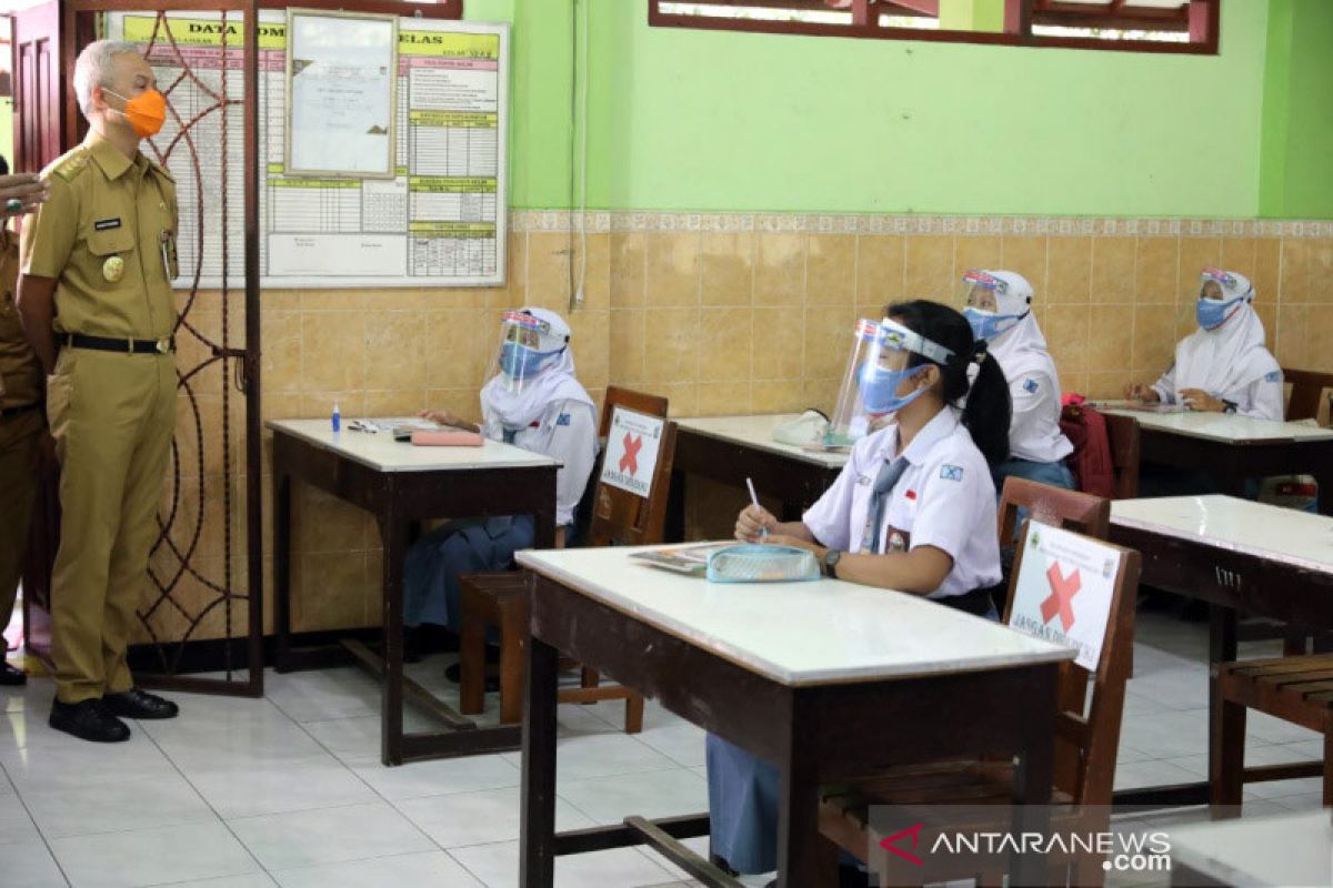 Ganjar bolehkan sekolah gelar PTM sebatas uji coba