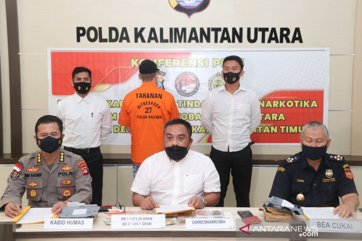 Polda KaltaraAmankan WN Jerman Membawa Permen Mengandung Ganja