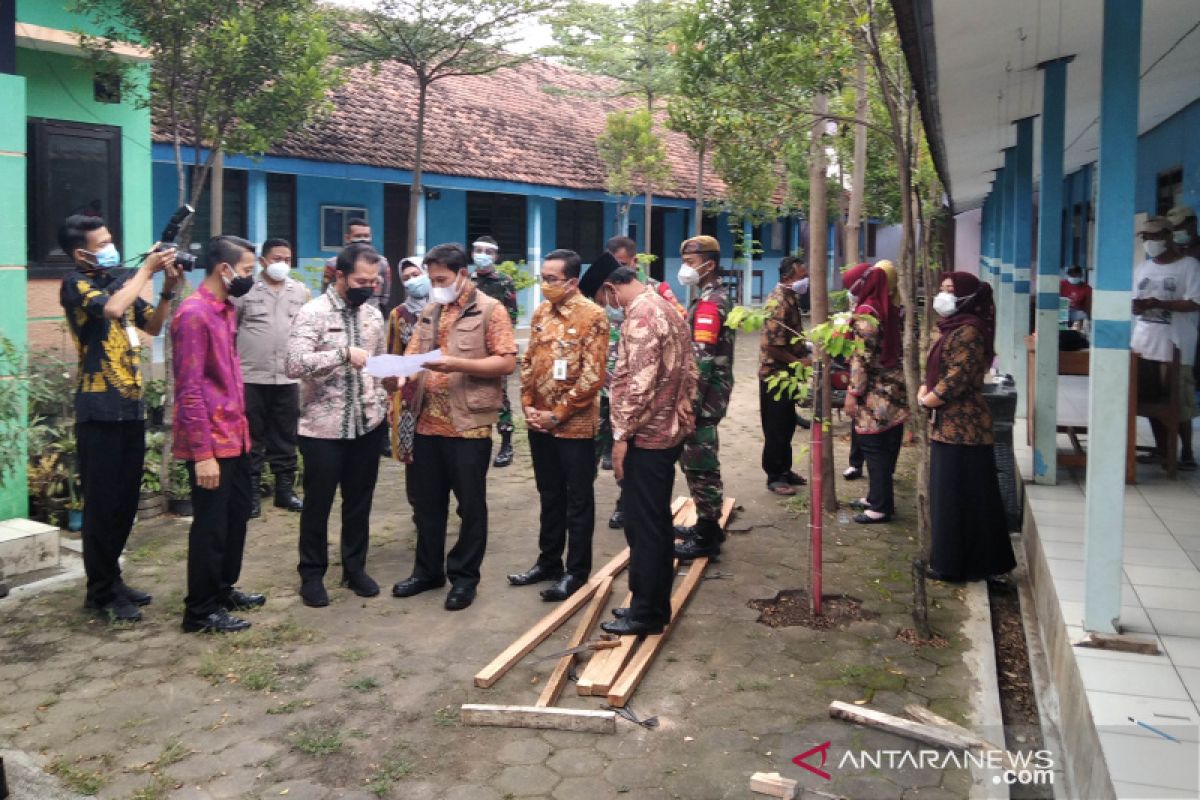 Gedung sekolah dimanfaatkan sebagai tempat isolasi warga Kudus