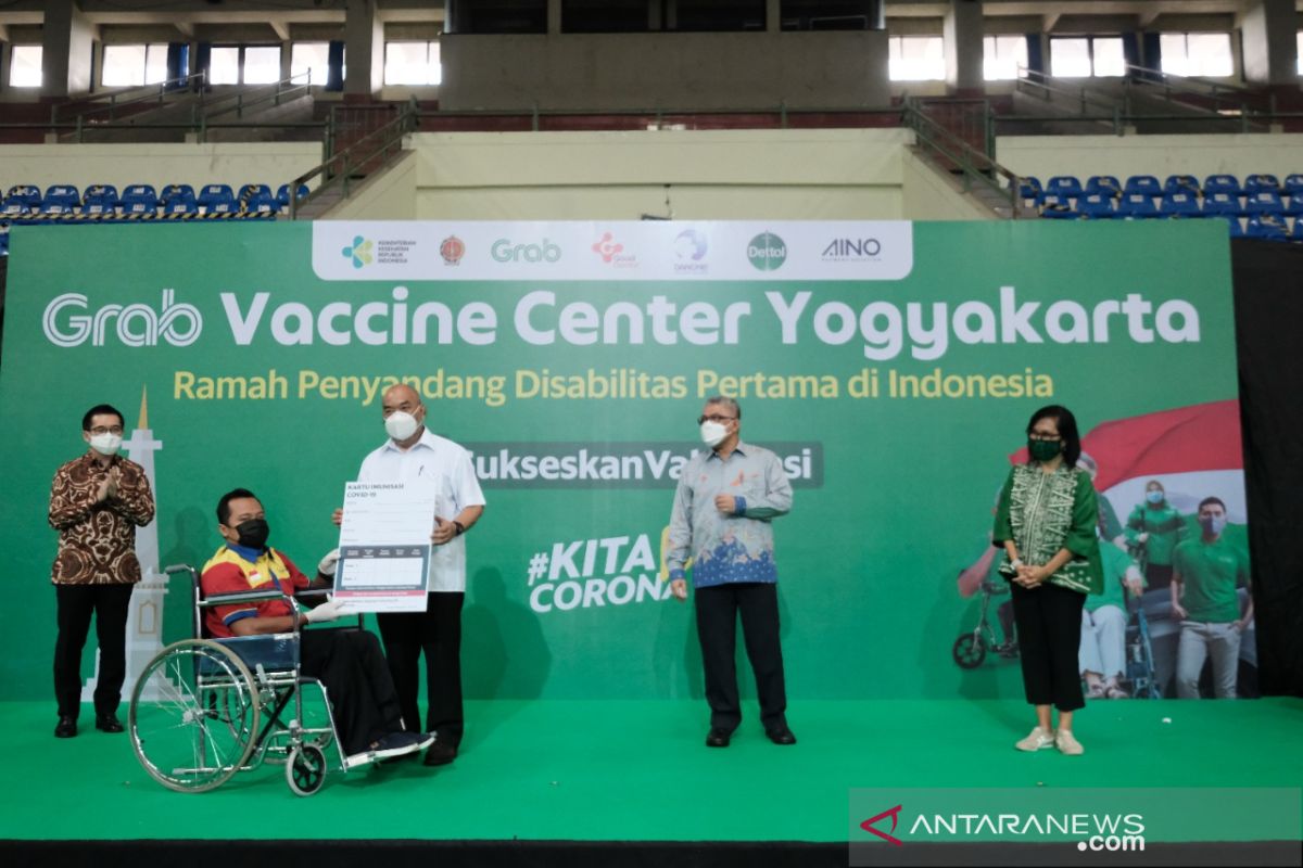 Grab hadirkan pusat vaksinasi ramah penyandang disabilitas