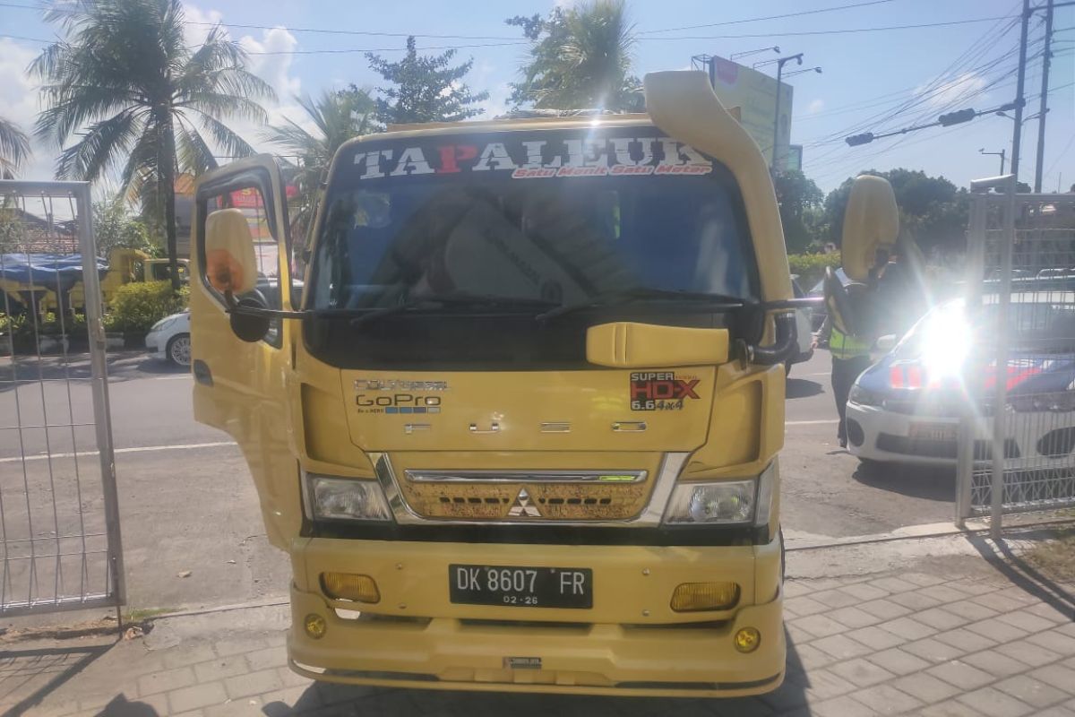 Sopir truk ini tabrak polisi saat bertugas, begini akhirnya