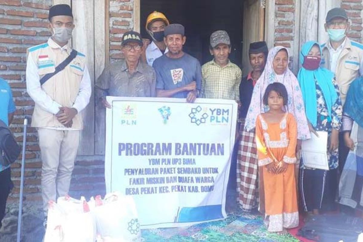 YBM PLN Bima salurkan 150 paket sembako kepada kaum dhuafa