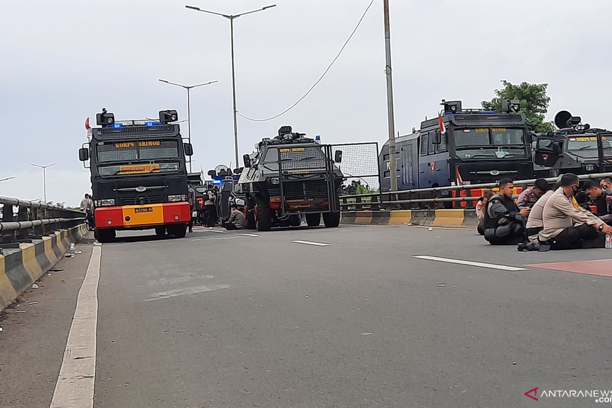 Polisi: bentrokan dipicu massa Rizieq  ceburkan kendaraan anggota