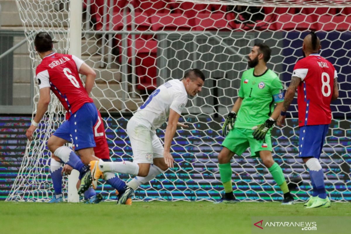 Paraguay bungkam Chile 2-0