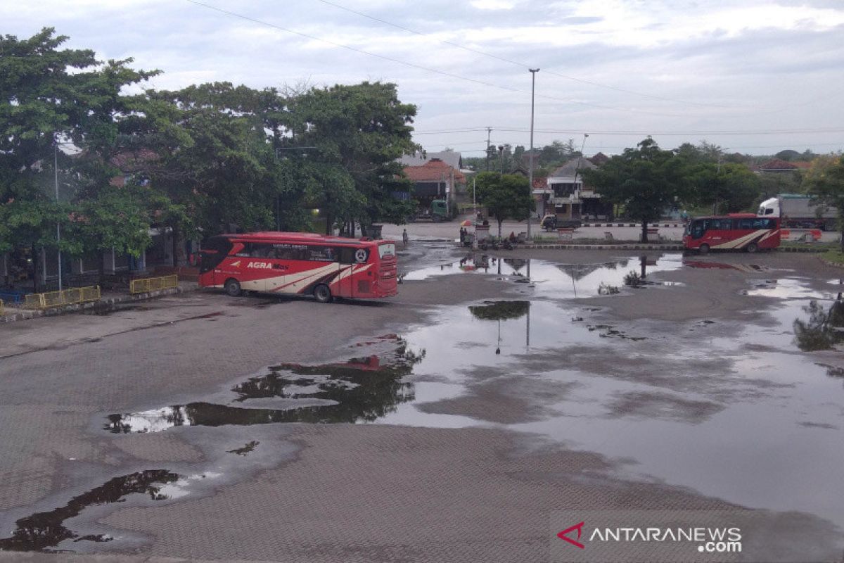 Terminal Induk Jati Kudus  sepi penumpang