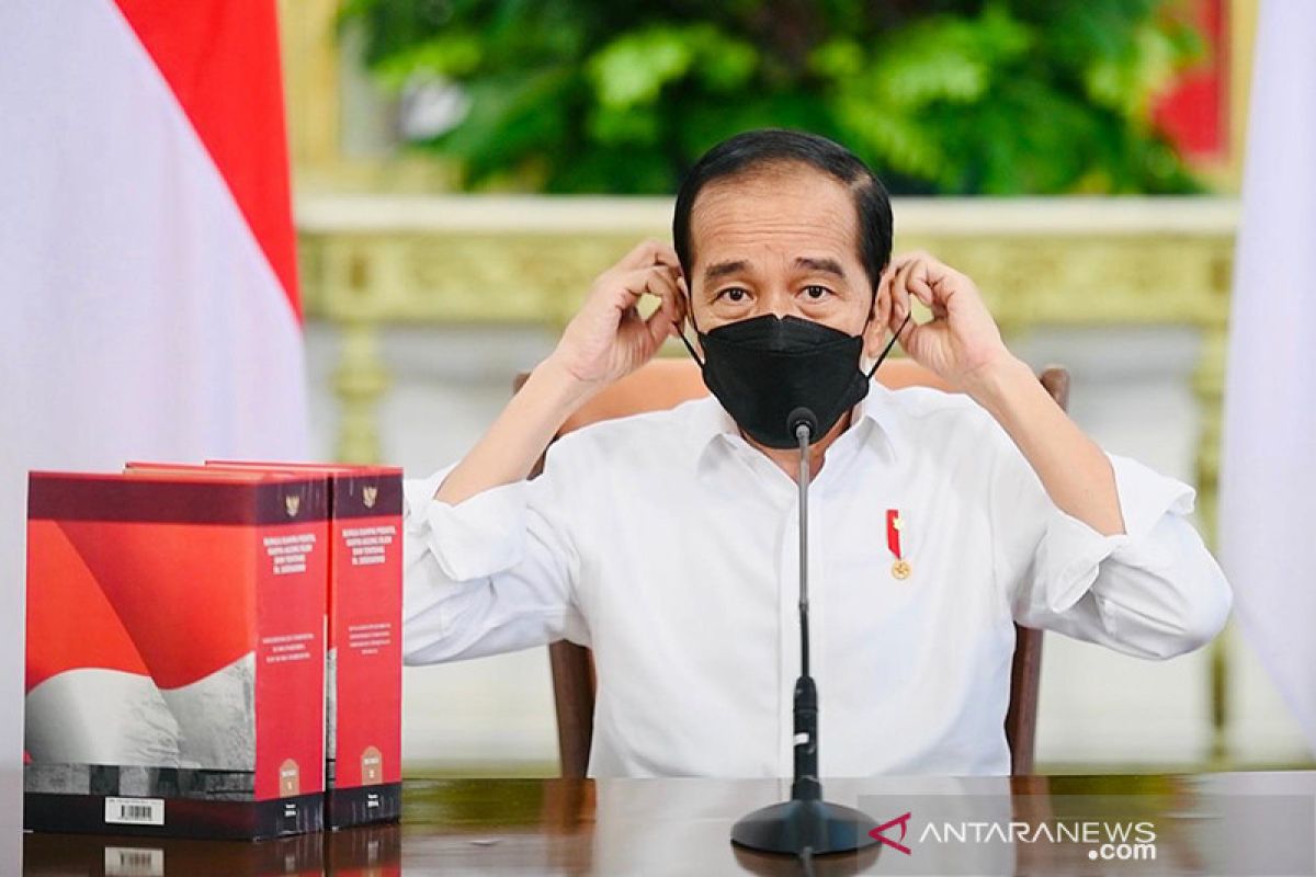 Presiden Jokowi targetkan vaksinasi 2 juta dosis per hari mulai Agustus