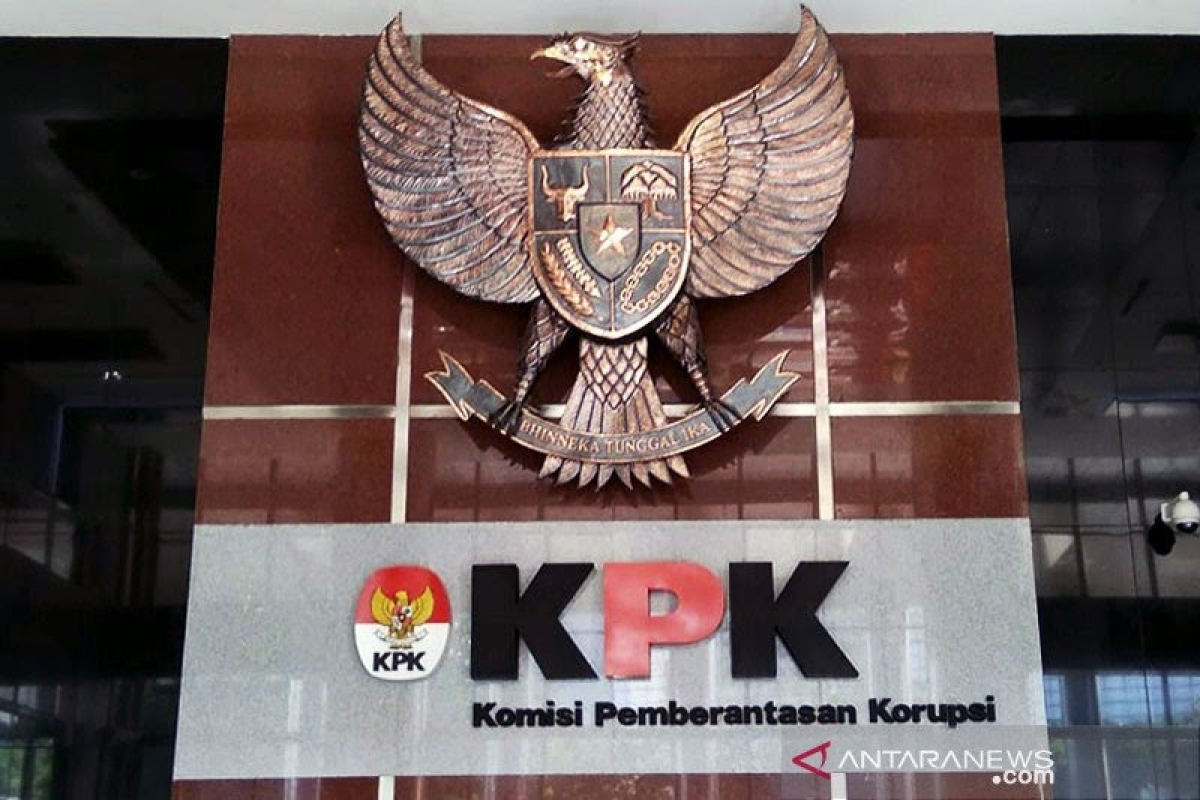 KPK diminta segera tetapkan Waket DPR Azis Syamsuddin sebagai tersangka