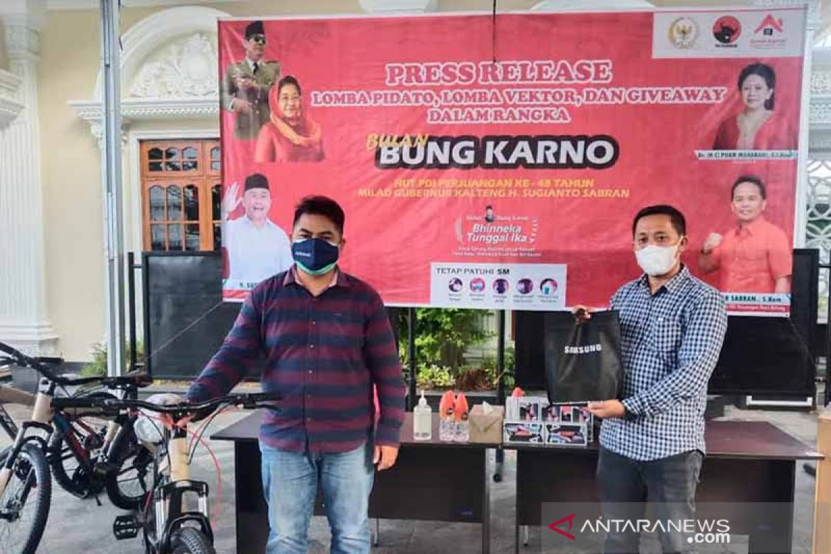 Anggota DPR RI sumbangkan sebagain besar gaji ke masyarakat Kalteng